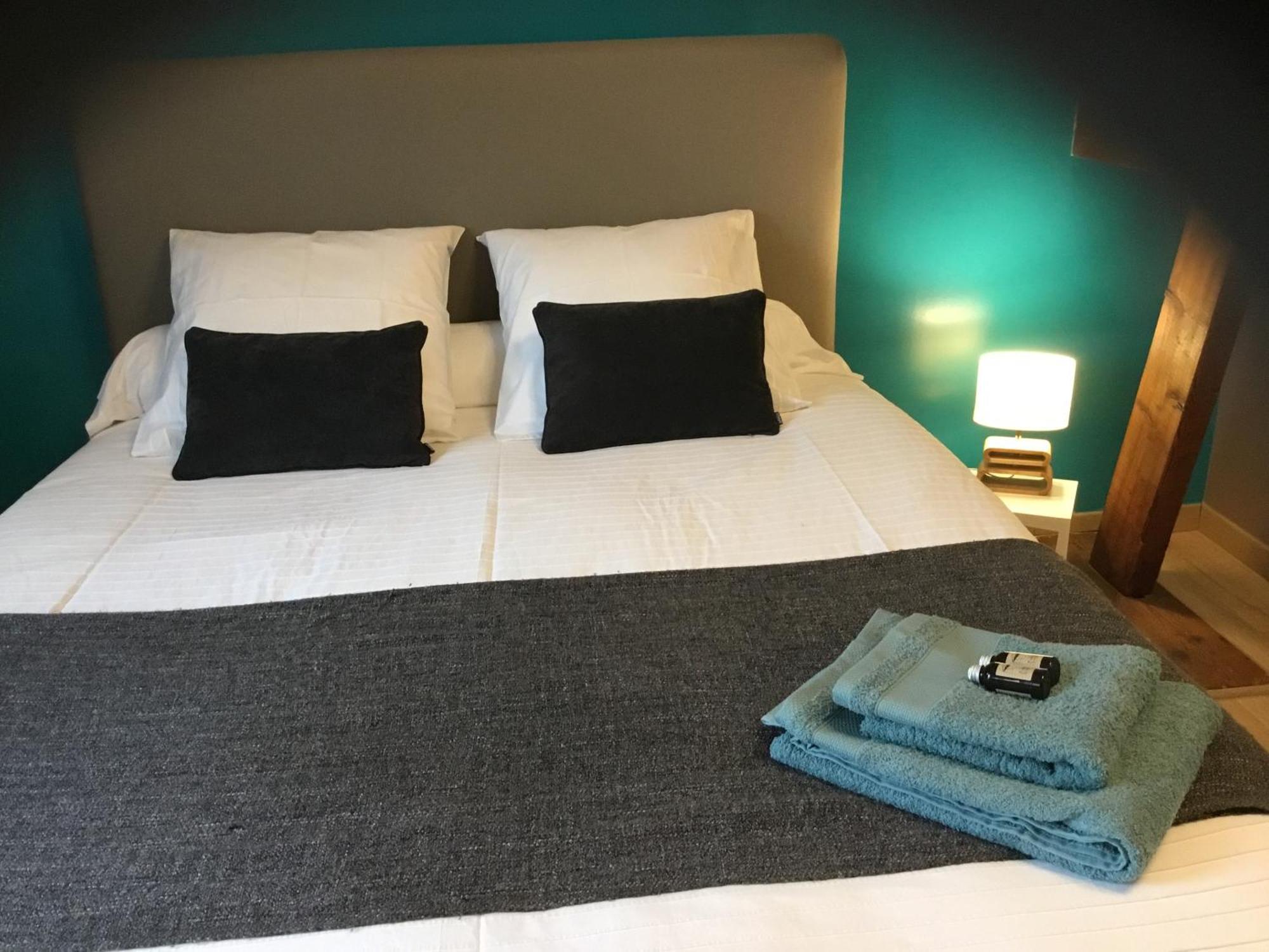 Hotel La Colliniére Sainte-Gemme-Moronval Habitación foto